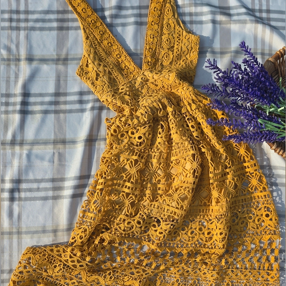 Elegant Yellow Lace Dress